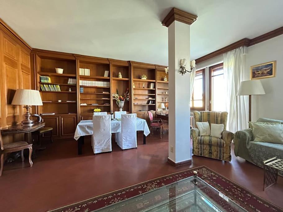 Ponte Vecchio View By Florencehospitality Com Appartement