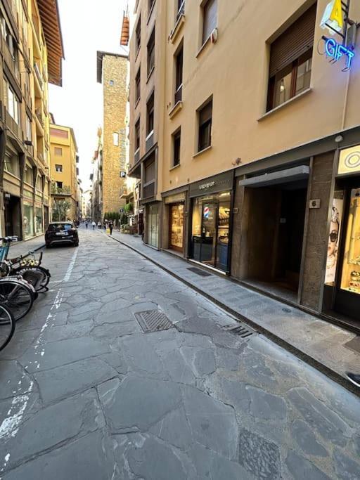 Ponte Vecchio View By Florencehospitality Com Apartment Florenz
